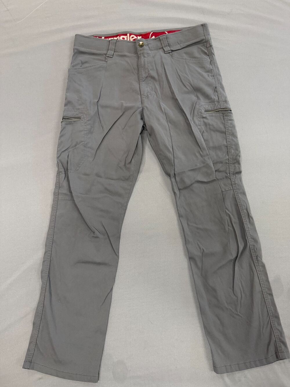 Wrangler Men's NW780GR Outdoor Comfort Flex Cargo Pants Gray Straight Fit 34X30